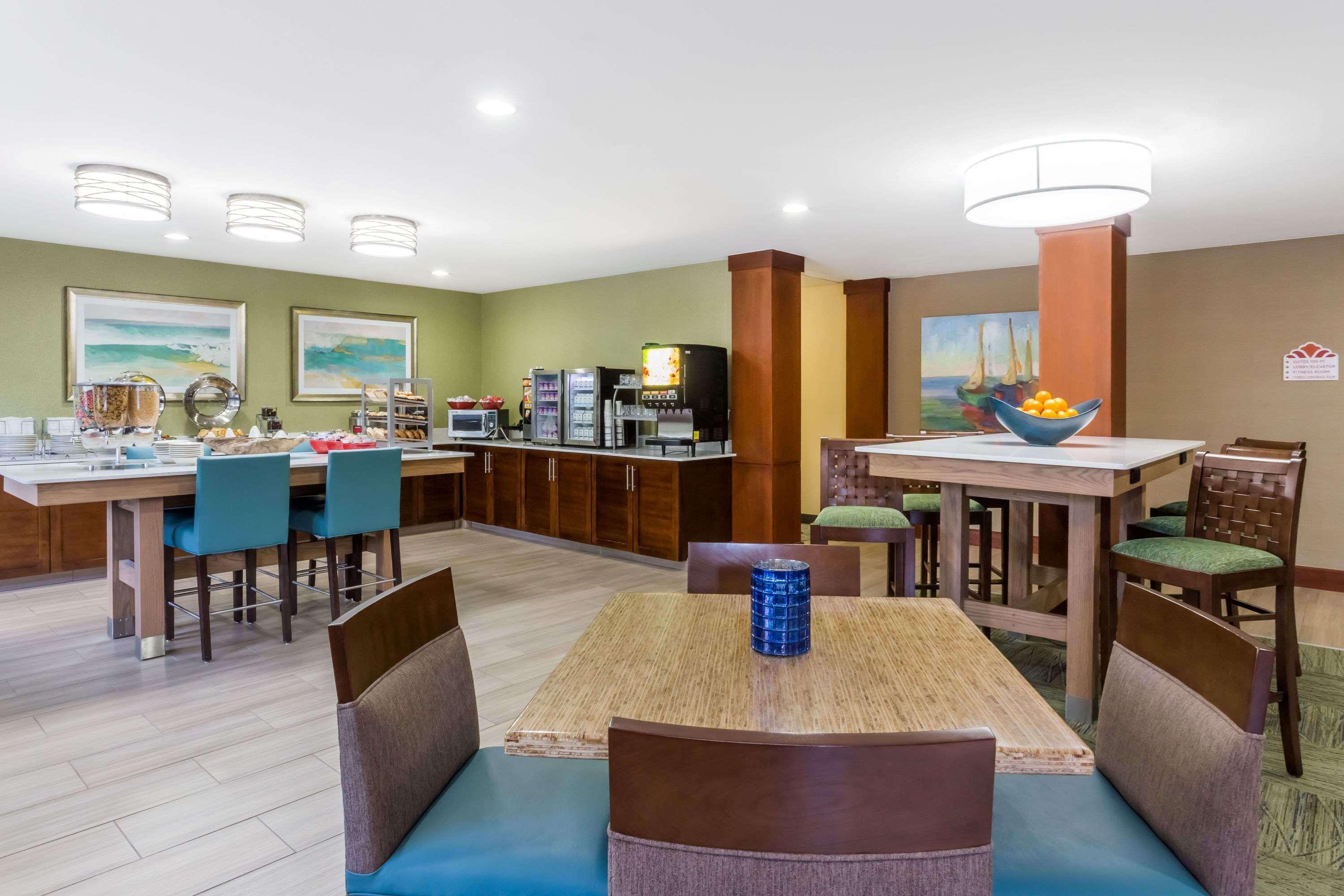 Hawthorn Extended Stay By Wyndham Naples Vineyards Exterior photo