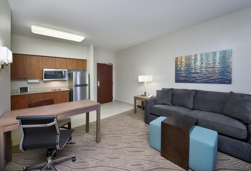 Hawthorn Extended Stay By Wyndham Naples Vineyards Exterior photo