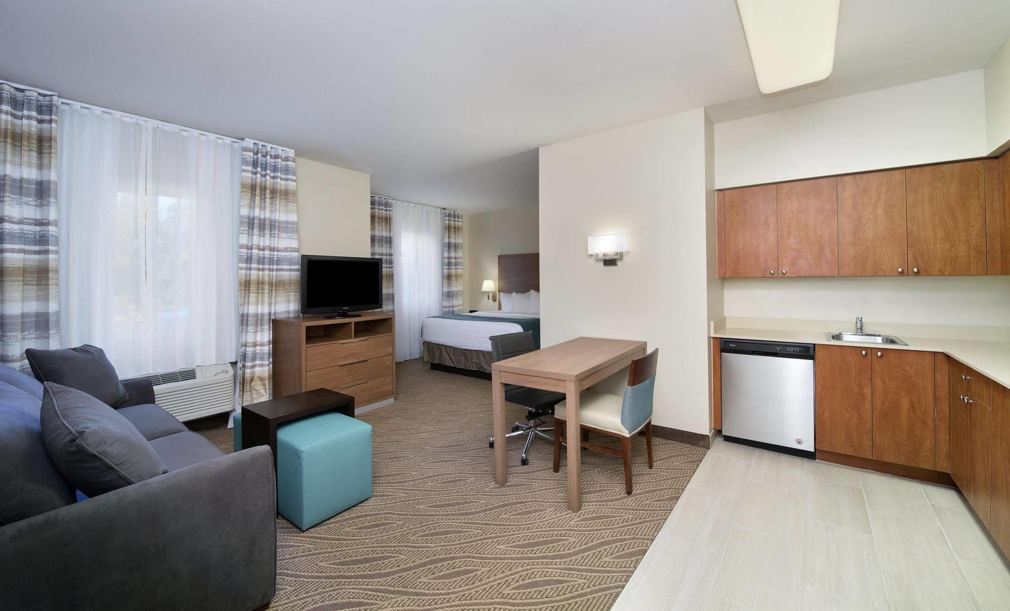 Hawthorn Extended Stay By Wyndham Naples Vineyards Exterior photo